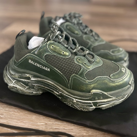 Balenciaga ‘Triple S’ Faded Green. Worn once! - Picture 4 of 4